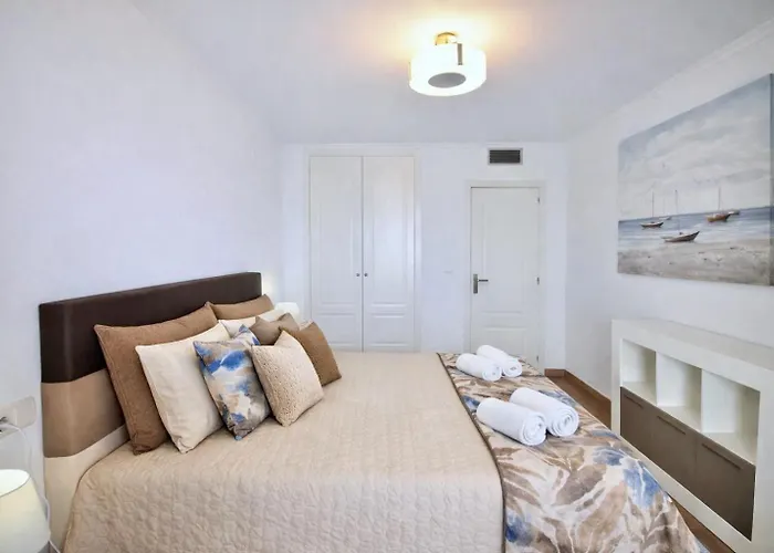 Clubrent - Apolo 16 * Calp